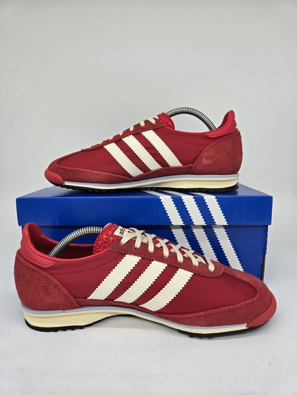 adidas Women's SL 72 IE3475 Better Scarlet Shoes Size 8 - Picture 5 of 8
